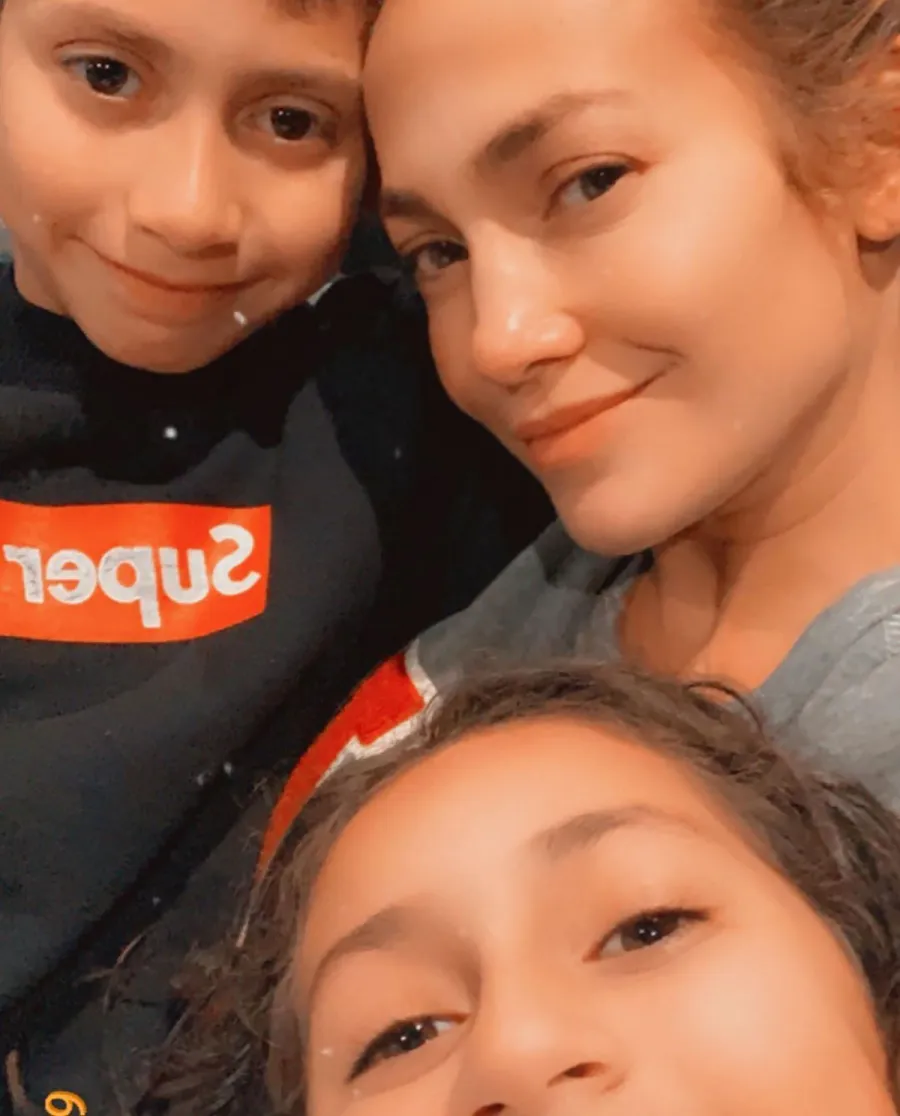 Jennifer Lopez's Most Stunning Makeup-Free Moments