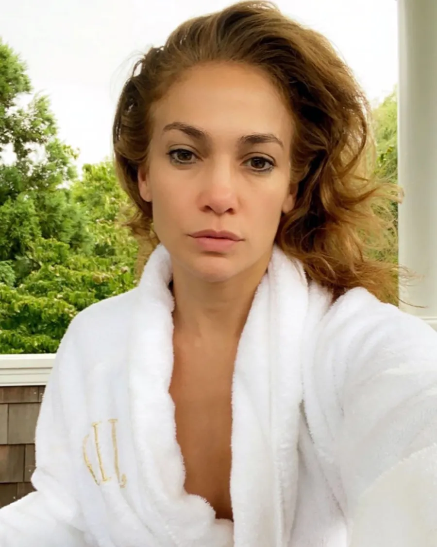 Jennifer Lopez's Most Stunning Makeup-Free Moments