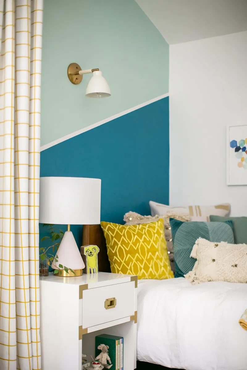 Jesse Tyler Ferguson and Justin Mikita Show Newborn Sons Gender-Neutral