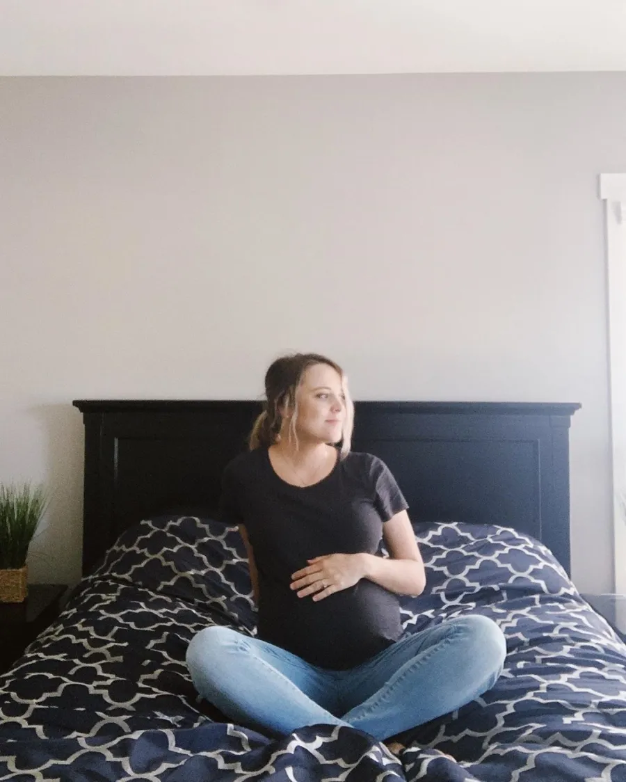 Jinger Duggar baby bump