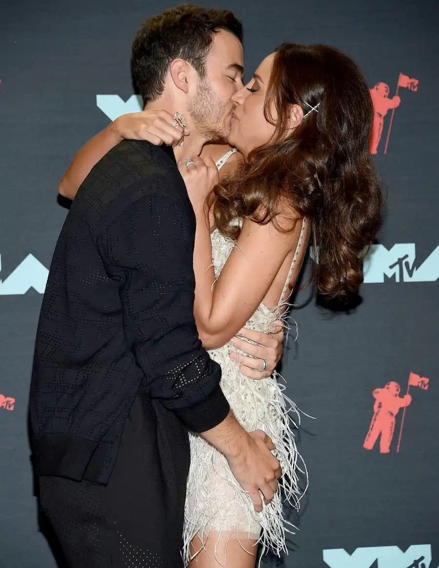 Kevin and Danielle Jonas 2019 VMAs