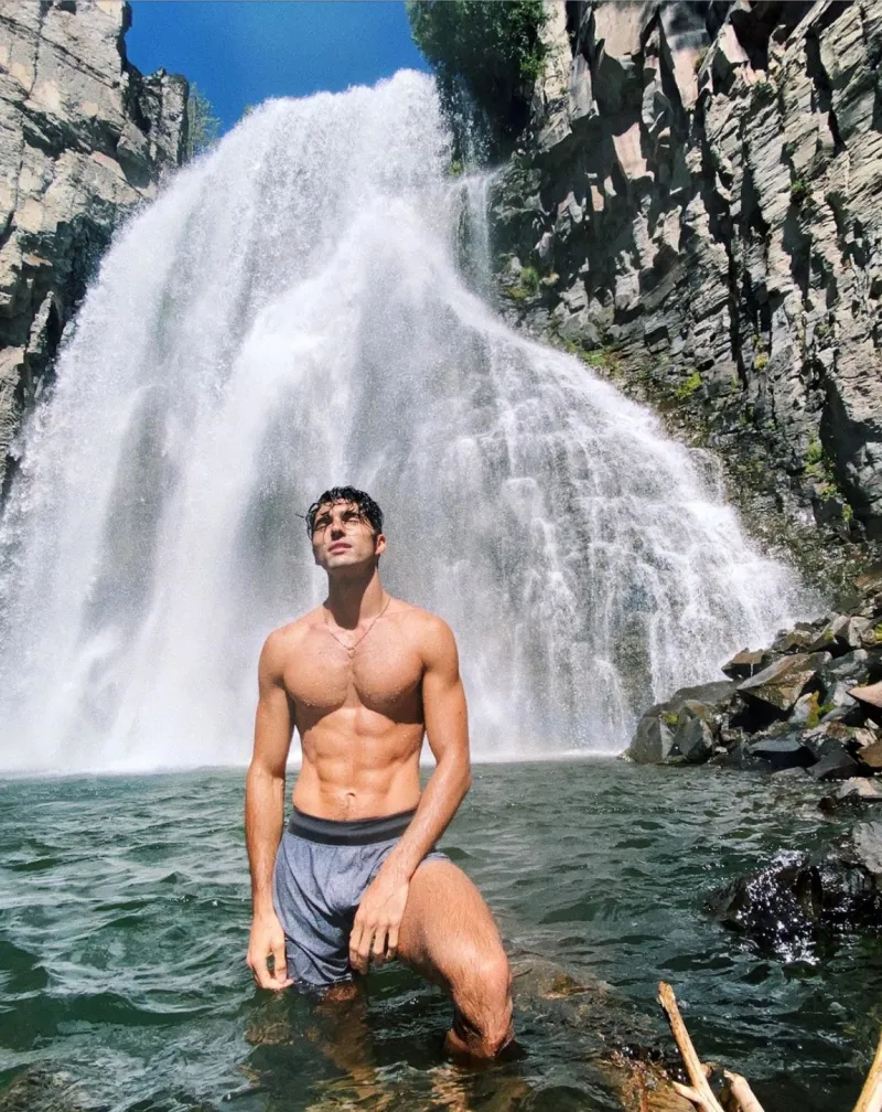 Costars Joey King and Taylor Zakhar Perez Enjoy Weekend Getaway