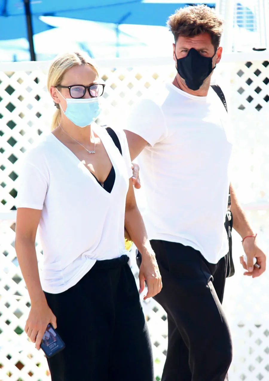 Maksim Chmerkovskiy Peta Murgatroyd Cozy Up Ahead DWTS Separation