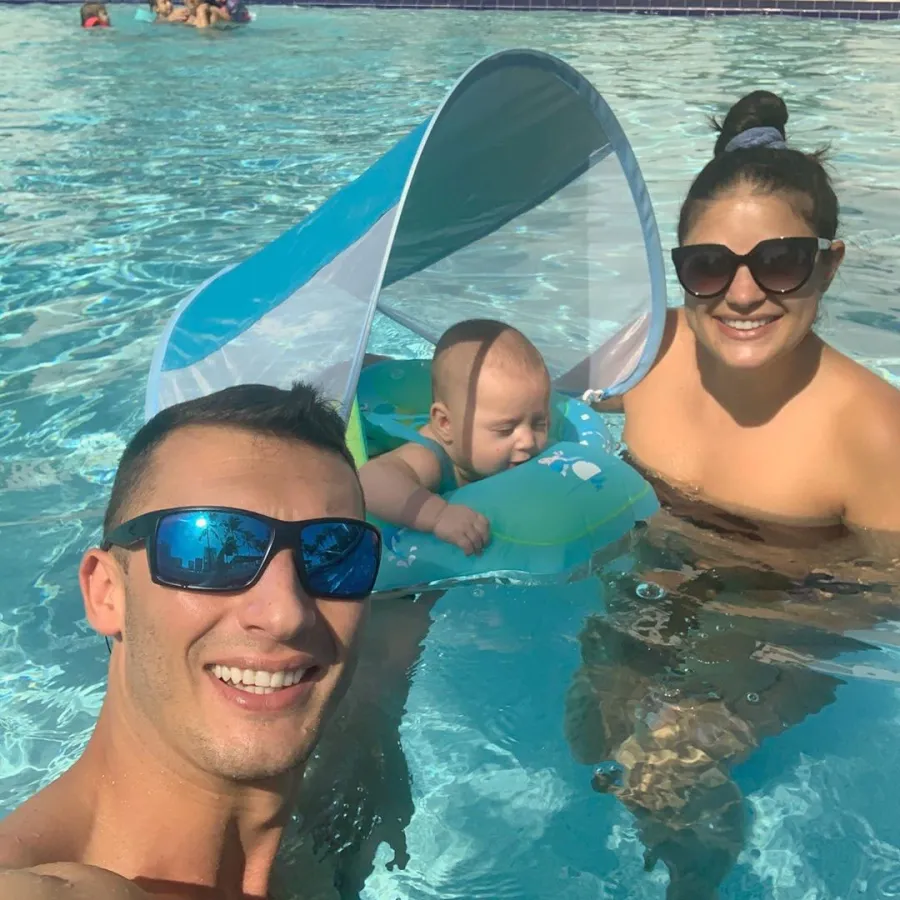 Shai Brovarnik Loren Brovarnik Celeb Kids Playing in Pools