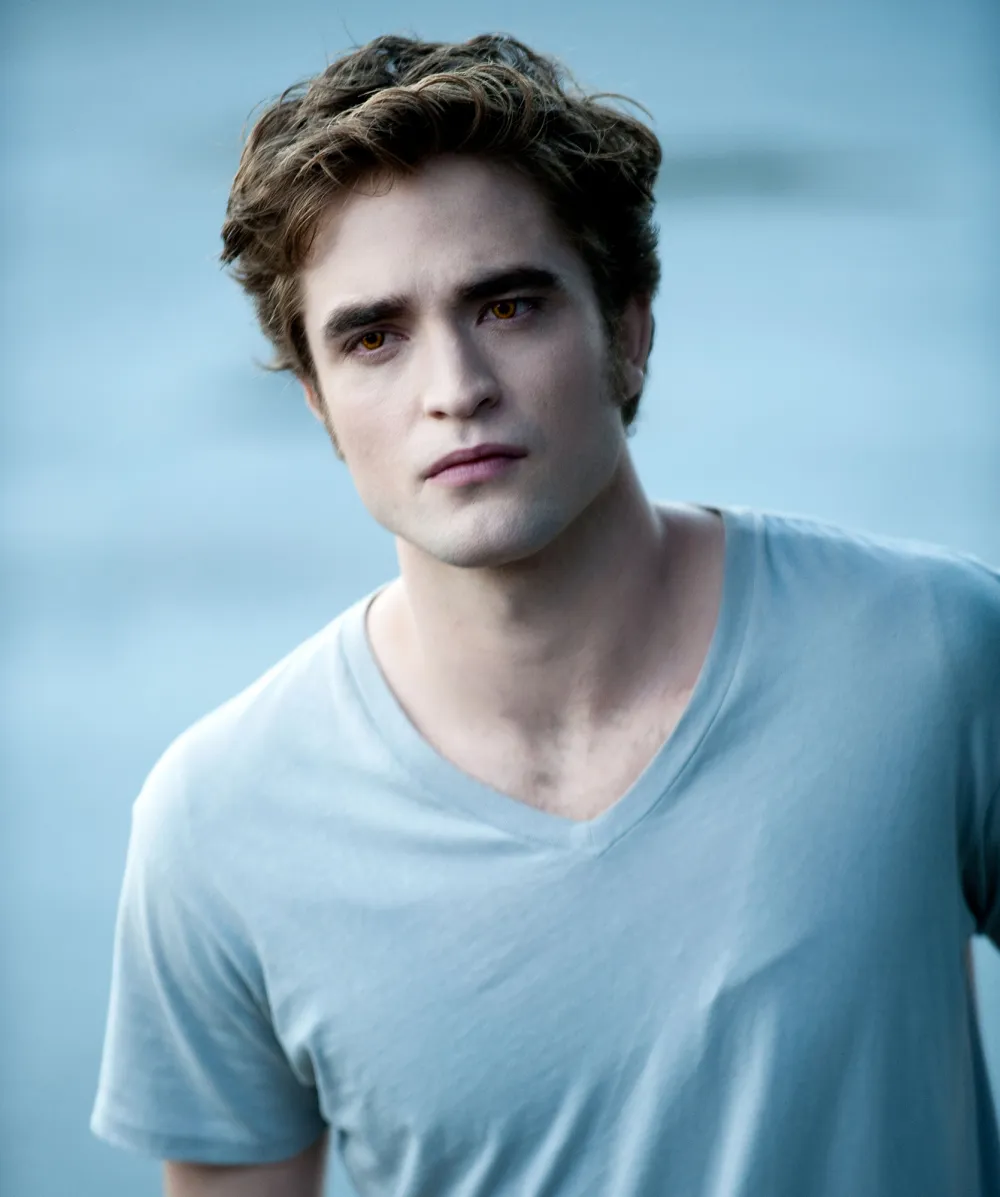 Stephenie Meyer Teases New Twilight Book Some Fans May Be Taken Aback by Edward Cullen 2
