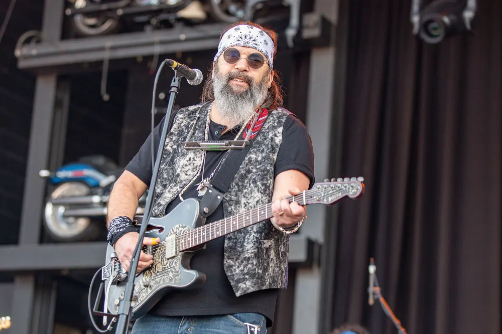 Steve Earle Son Justin Townes Earle Dead