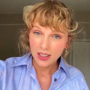 Taylor Swift VMAS 2020 Says Fans Are the Only Reason the Industry Cares About My Music