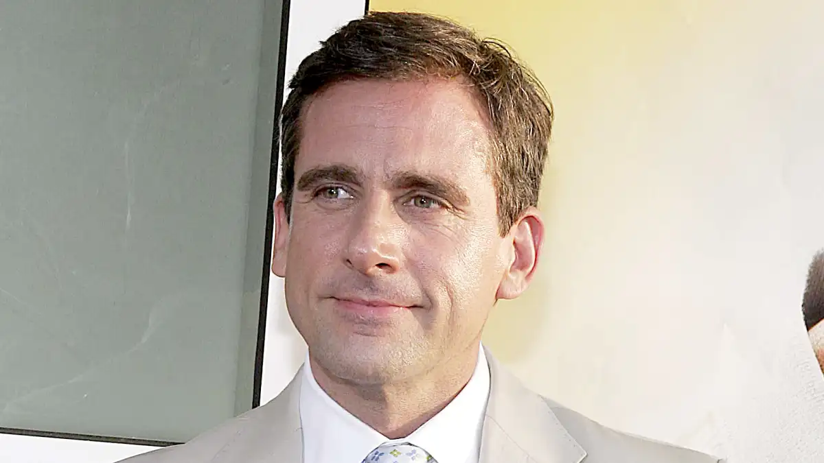 The 40-Year-Old Virgin Turns 15 See The Office Cast Premiere Steve Carell