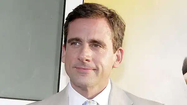 The 40-Year-Old Virgin Turns 15 See The Office Cast Premiere Steve Carell