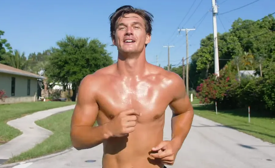 Tyler Cameron Says Picking Out an Engagement Ring Was Terrifying