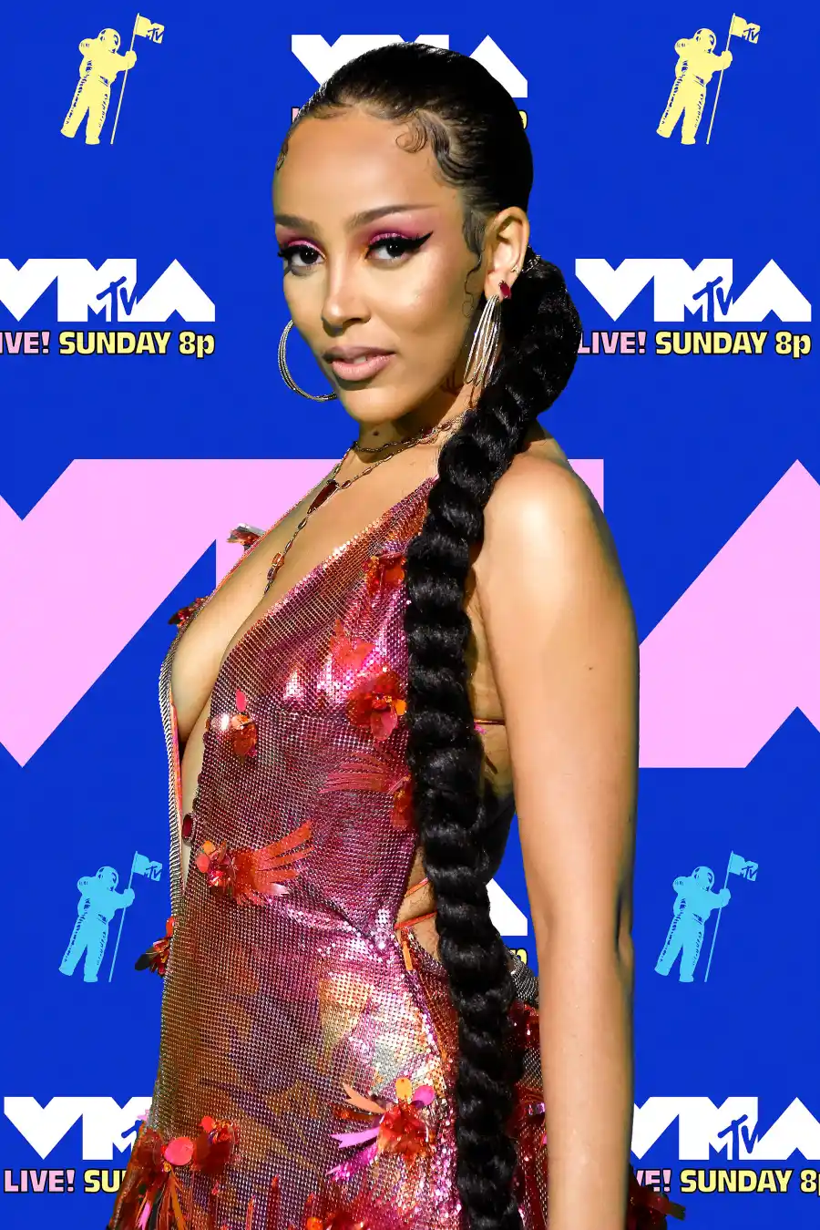 Check Out the Wildest Hair and Makeup at This Year's VMAs