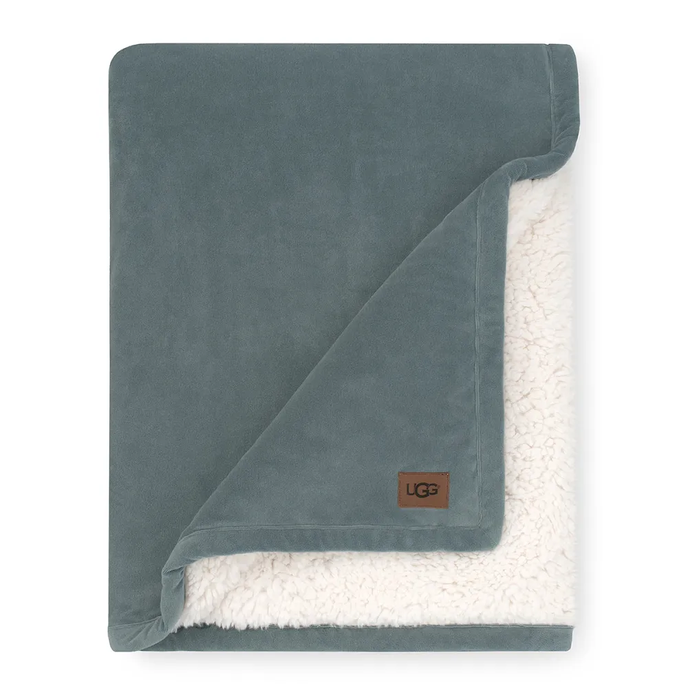 ugg-fuzzy-throw-blanket-thoughtful-gift-grandma