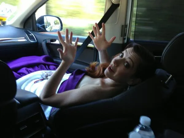 2013 alyson hannigan 2013 emmy award selfies