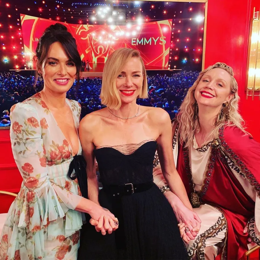2019 lena headey emmy award selfies