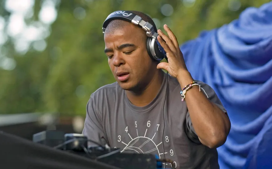 ‘I Like to Move It’ DJ Erick Morillo, More Celeb Deaths of 2020