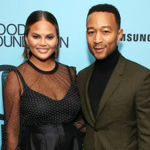 Chrissy Teigen John Legend Buy 17 5 Million Mansion Ahead Baby No 3