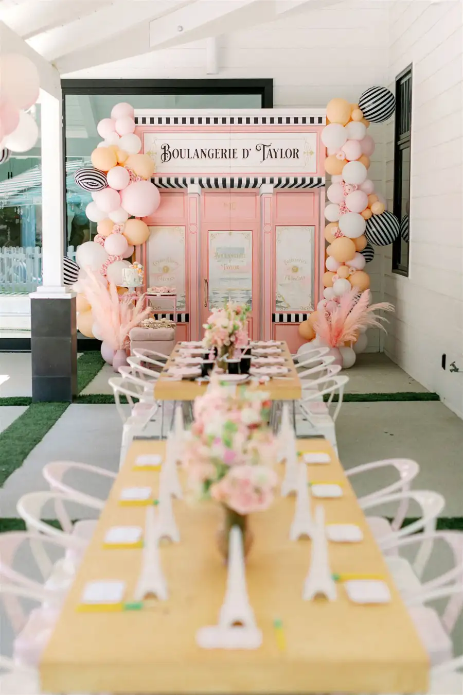 Christina Ant Anstead Celebrate Her Daughter Taylor 10th Birthday Amid Split