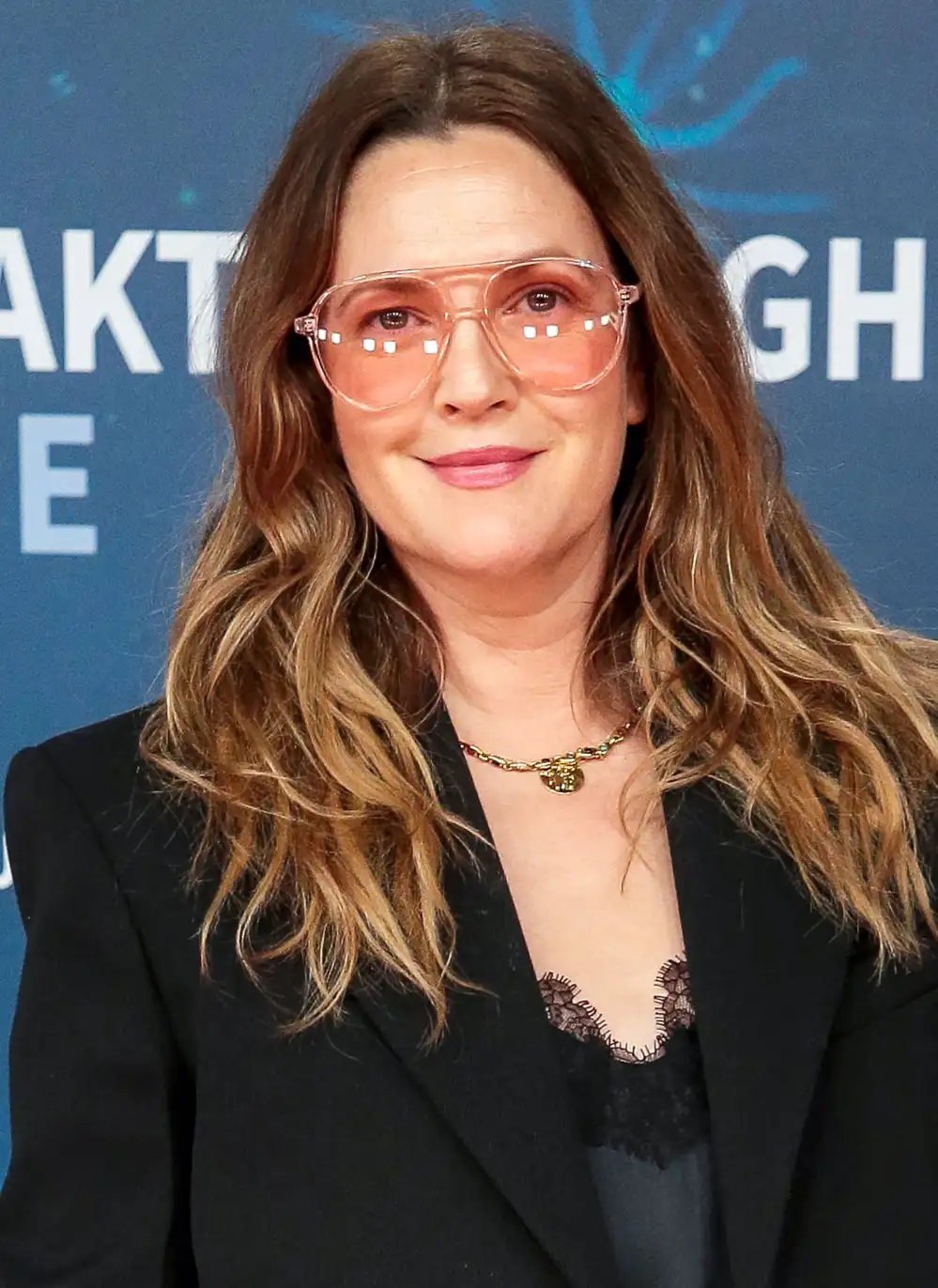Drew Barrymore: I &lsquo;Got Stoop Up&rsquo; by Someone I Met on Raya