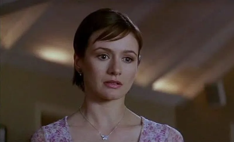Emily Mortimer scream