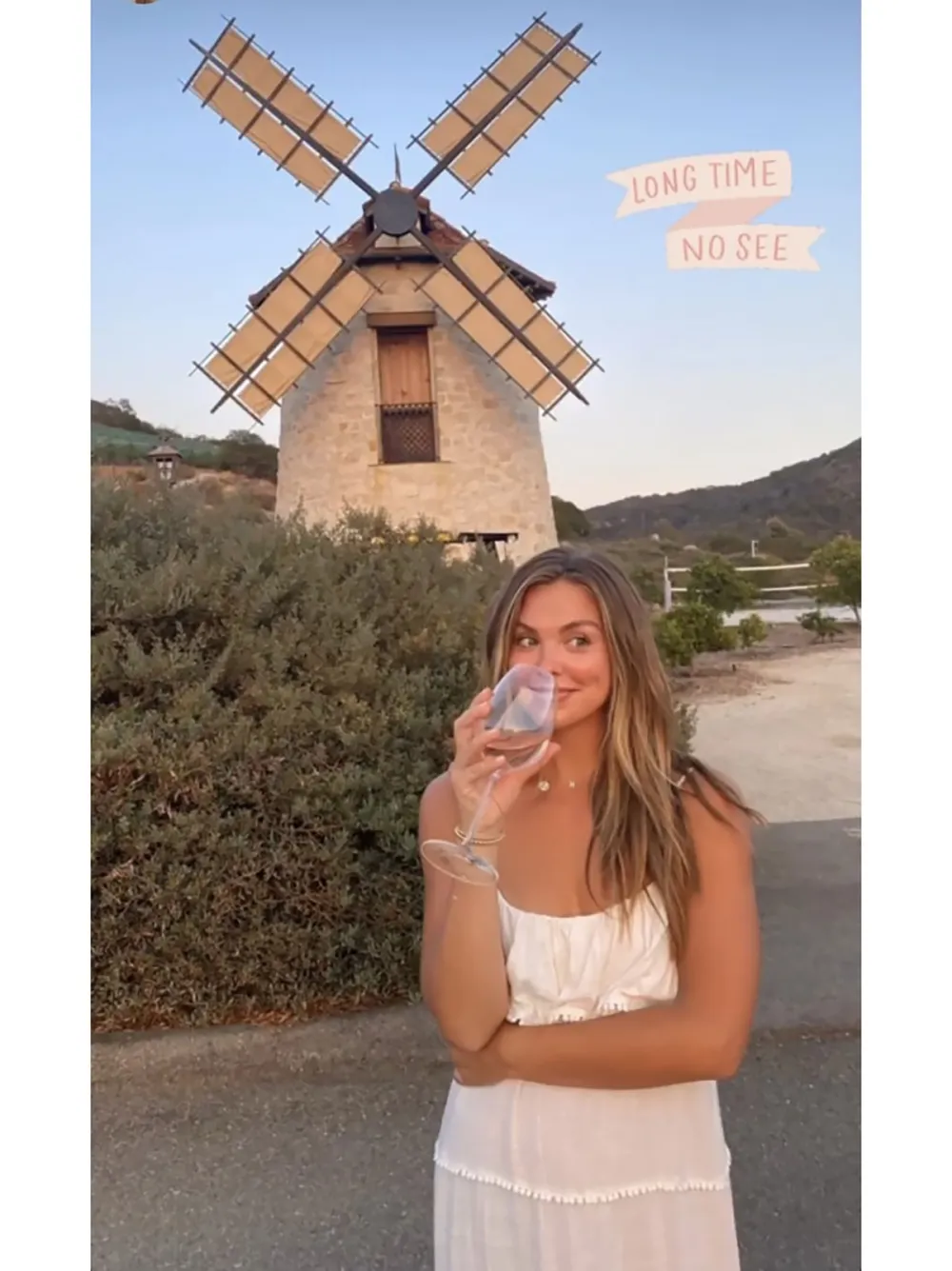 Hannah Brown Visits the Windmill From Her &lsquo;Bachelorette&rsquo; Season