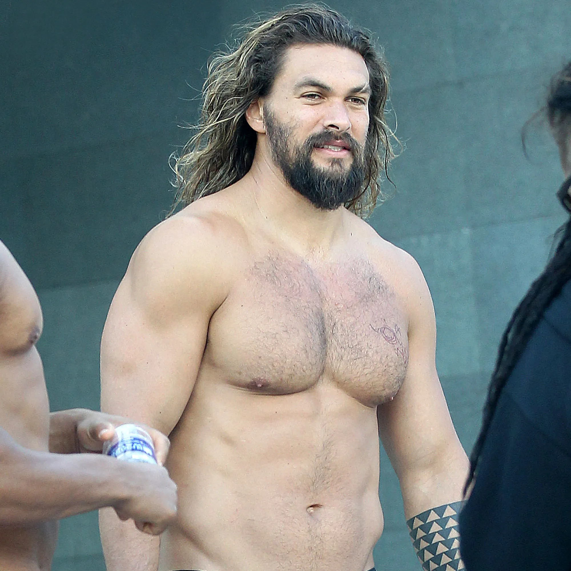 Jason Momoa Went Shirtless After His Car Broke Down Desert