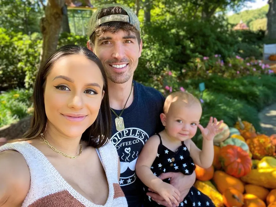 Jessica Graf and Cody Nickson pumpkin patch