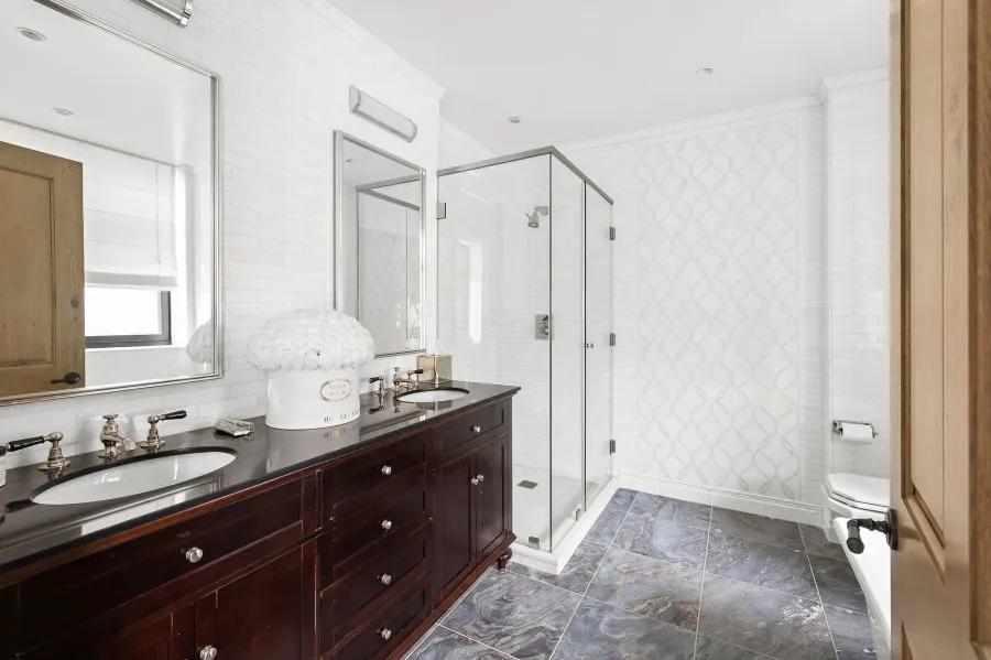 Joe Jonas Sophie Turner List NYC Condo 5 9 Million After Baby Birth