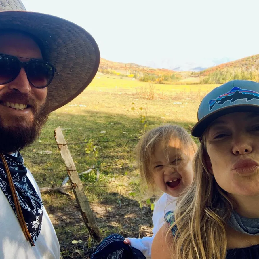 Mama Cub Kate Hudson Is Voting Protect Firecracker Daughter Rani