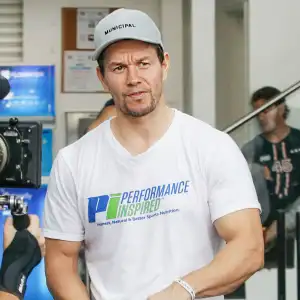 Mark Wahlberg Performance Inspired Brand Donates 1.3 Million Masks to US Schools