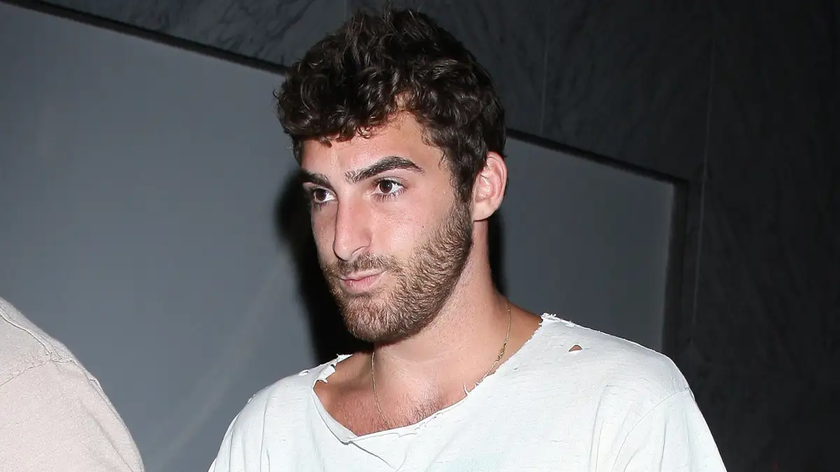 Olivia Jade Giannulli’s Boyfriend Jackson Guthy Arrested for DUI 1