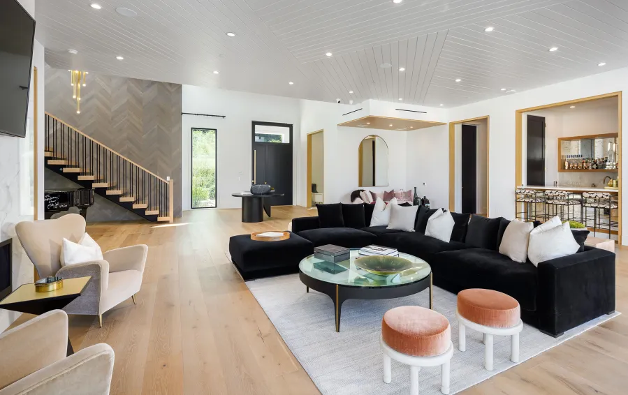 'RHOBH' Star Dorit Kemsley Lists Encino Mansion for Nearly $9.5 Million