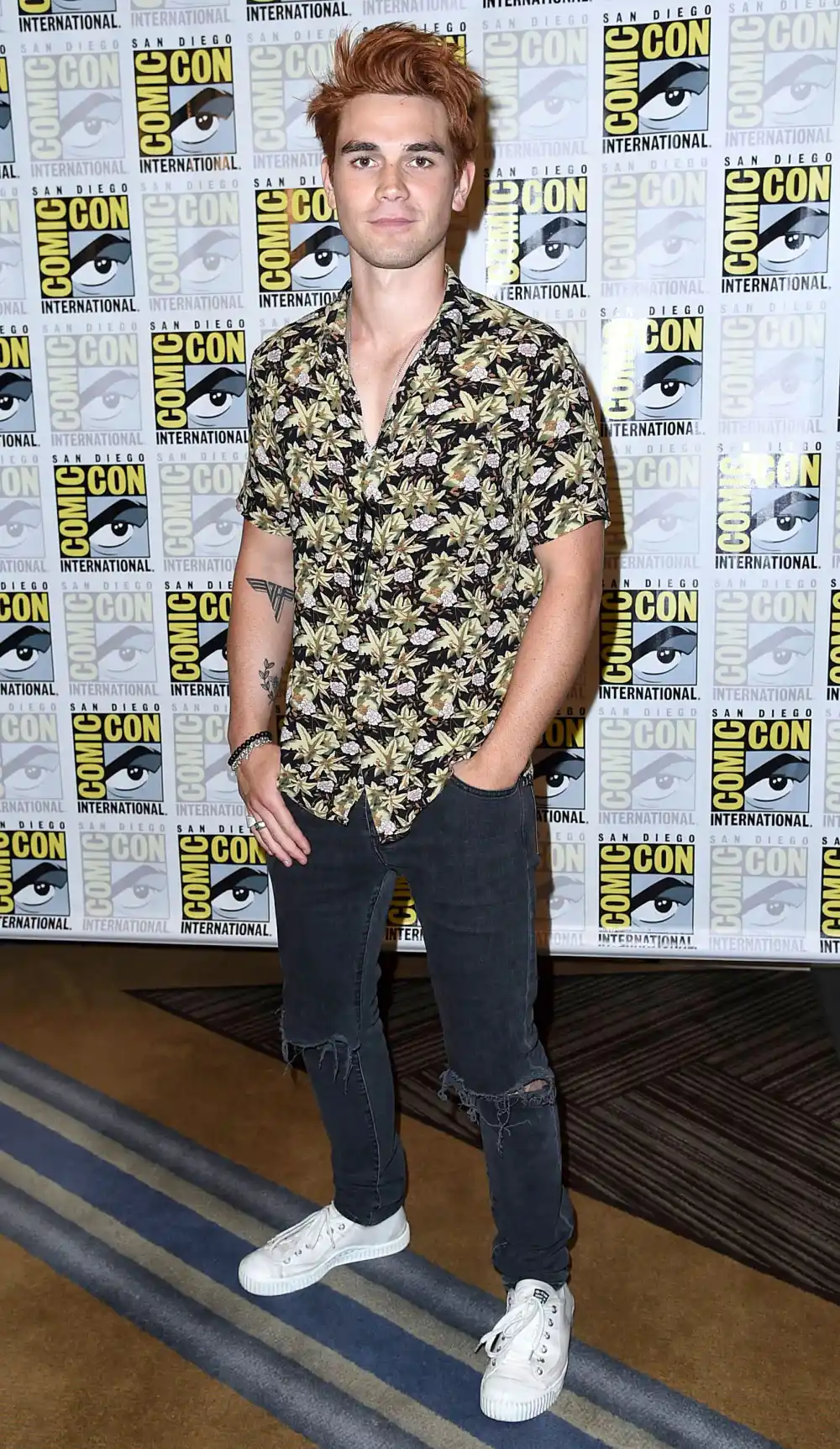 Riverdale Showrunner Teases Plans for Season 5 Including Archie&rsquo;s Death