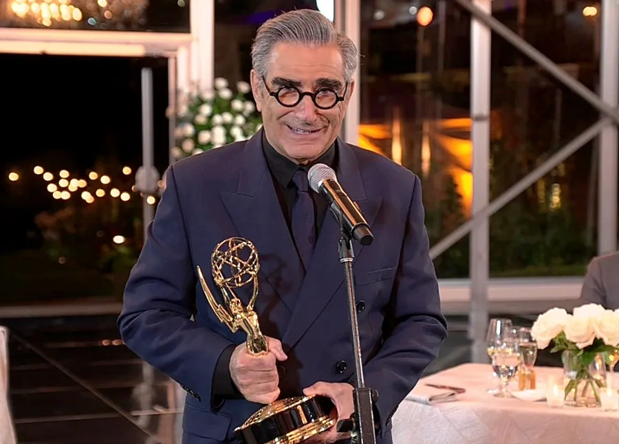 Warmest Regards Schitts Creek Stars Reunite Emmys Win Big Emmys 2020