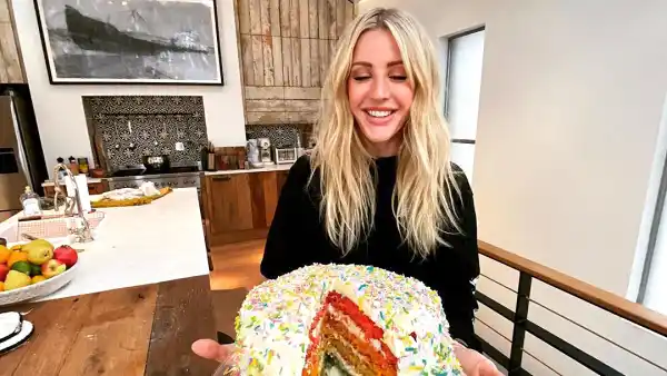 Ellie Goulding Stars Busy in the Kitchen Amid the Pandemic
