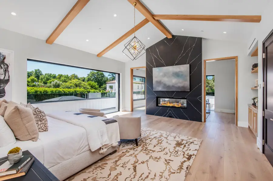 So Glam! Teddi Mellencamp Buys $6.5 Million Mansion After 'RHOBH' Exit