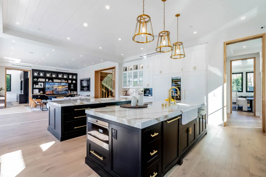 So Glam! Teddi Mellencamp Buys $6.5 Million Mansion After 'RHOBH' Exit