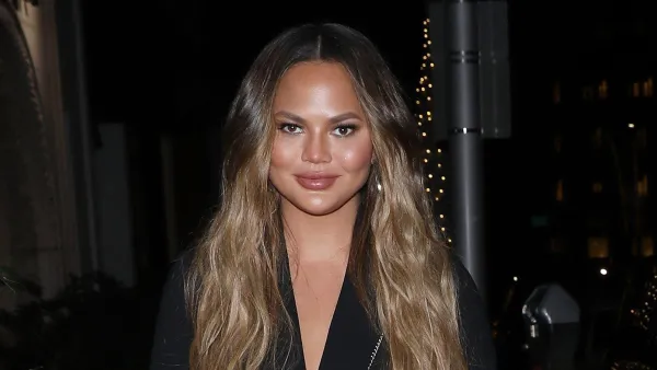 chrissy-teigen