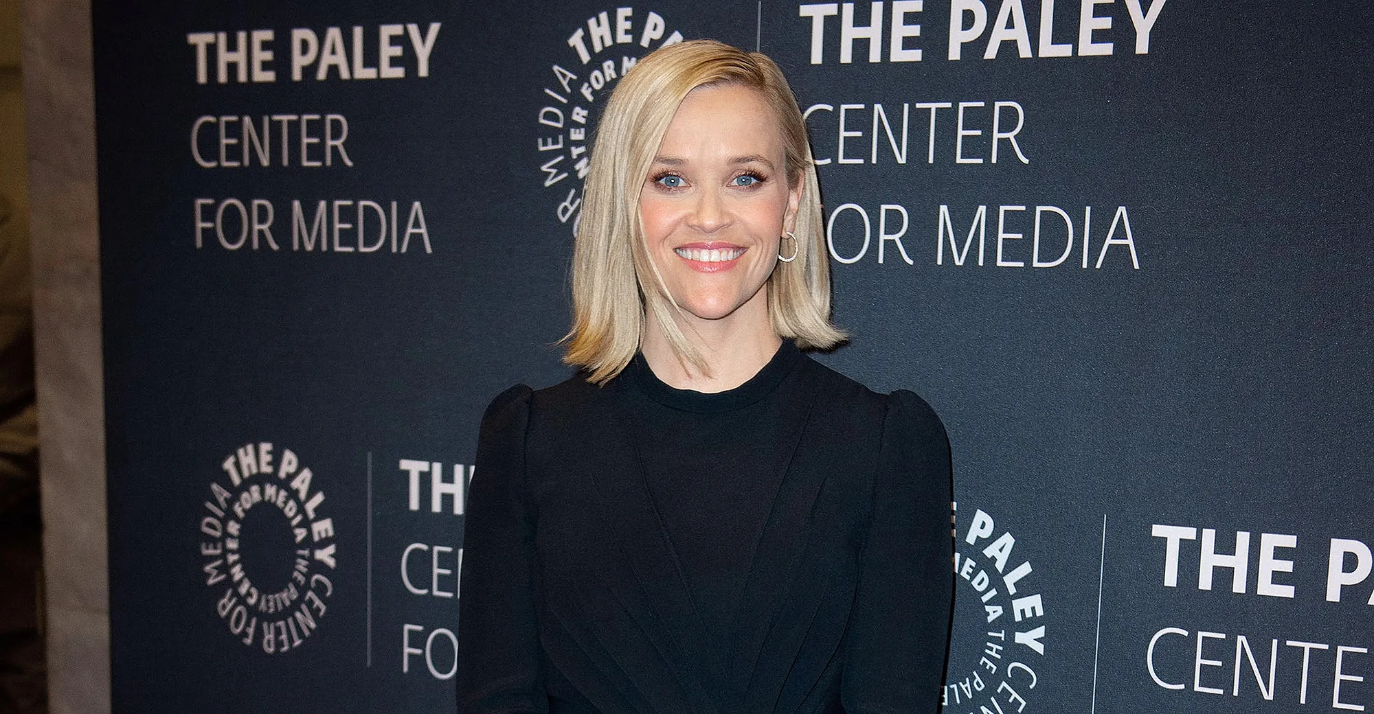 reese-witherspoon-sneakers