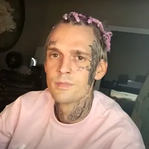 Aaron Carter Dyes His Braids Pink for Breast Cancer Awareness Month