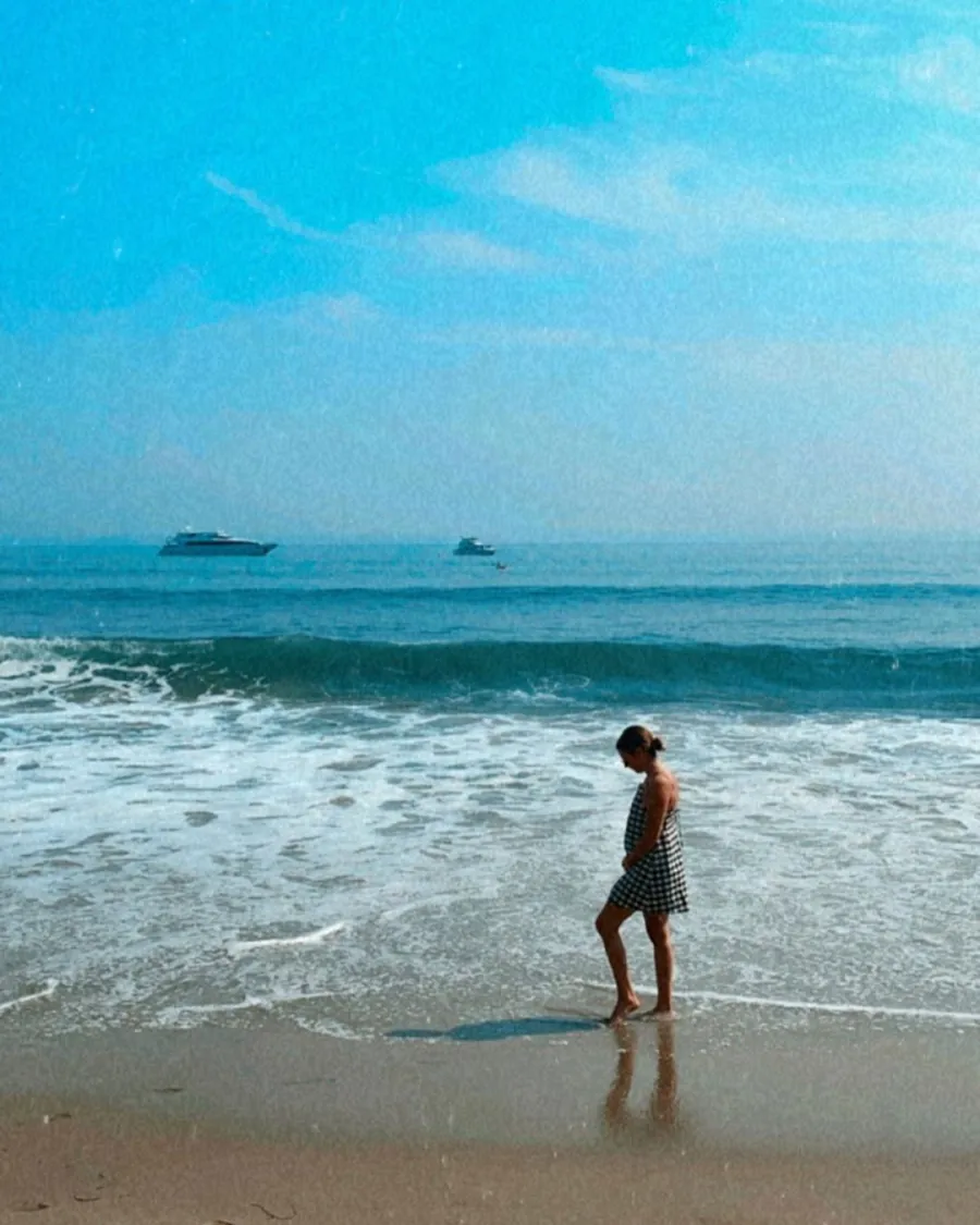 Beach Bump Ashley Tisdale Baby Bump Album Ahead of 1st Child With Christopher French