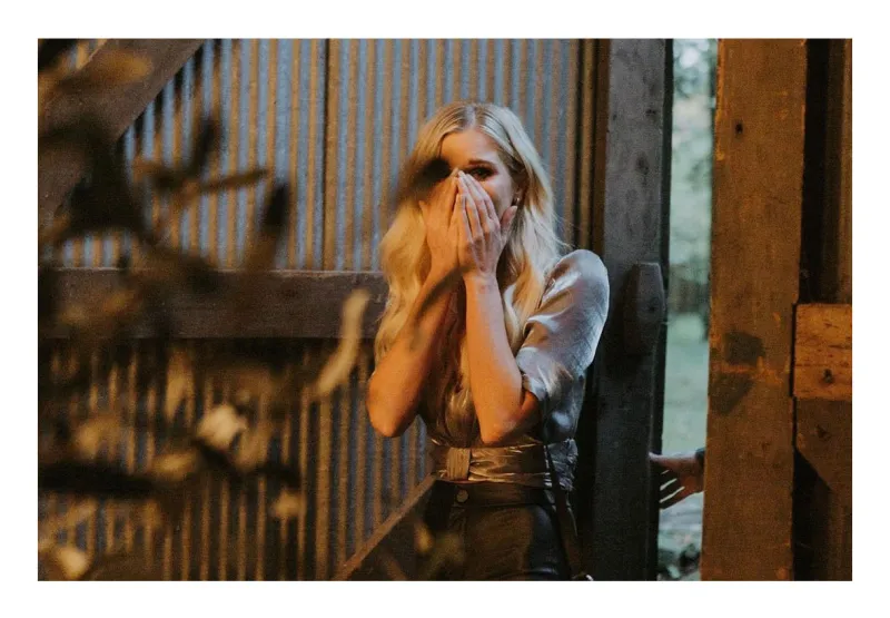 Bobby Bones Is Engaged to Girlfriend Caitlin Parker