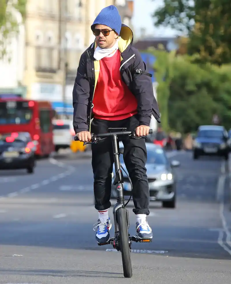 Dominic Cooper bike riding
