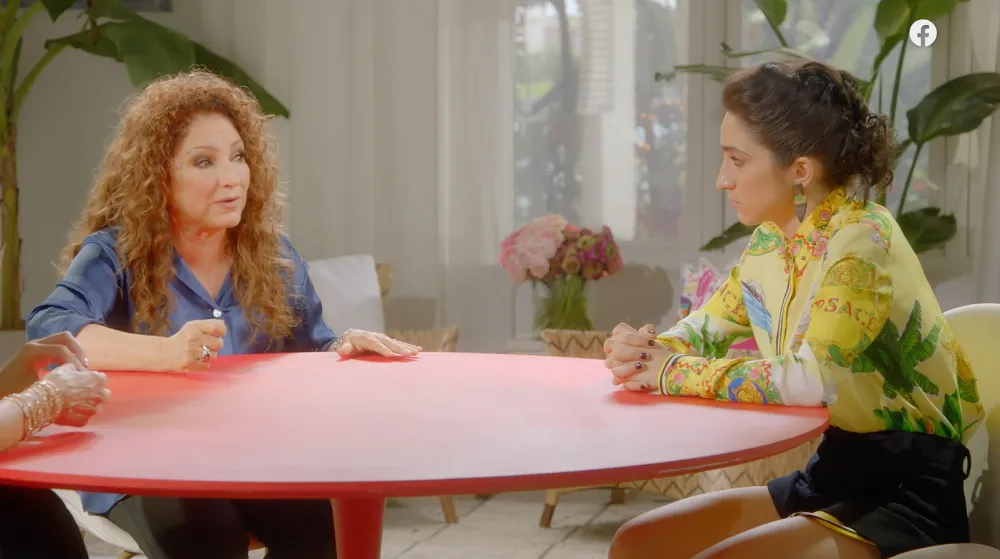 Gloria Estefan&rsquo;s Daughter Says Mom Told Her Not to Come Out to Grandma 1