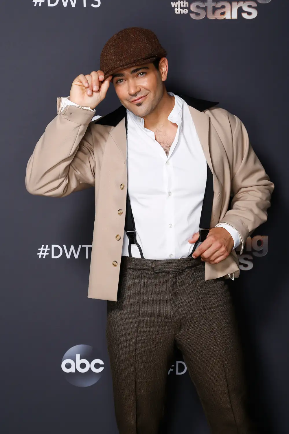 Jesse Metcalfe Picks Who Will Win DWTS
