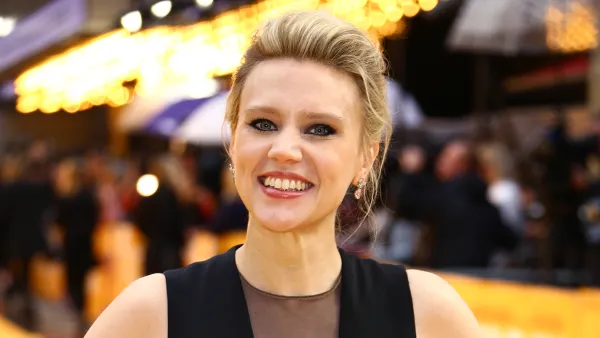 Kate McKinnon Pays Sweet Tribute to Ruth Bader Ginsburg on 'SNL' Premiere