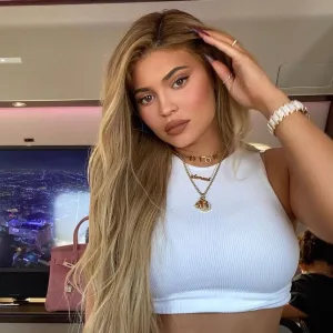 Kylie Jenner Online VIP