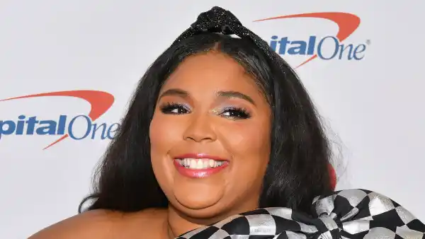 Lizzo Firey Red Strands Might Be Her Hottest Look Yet