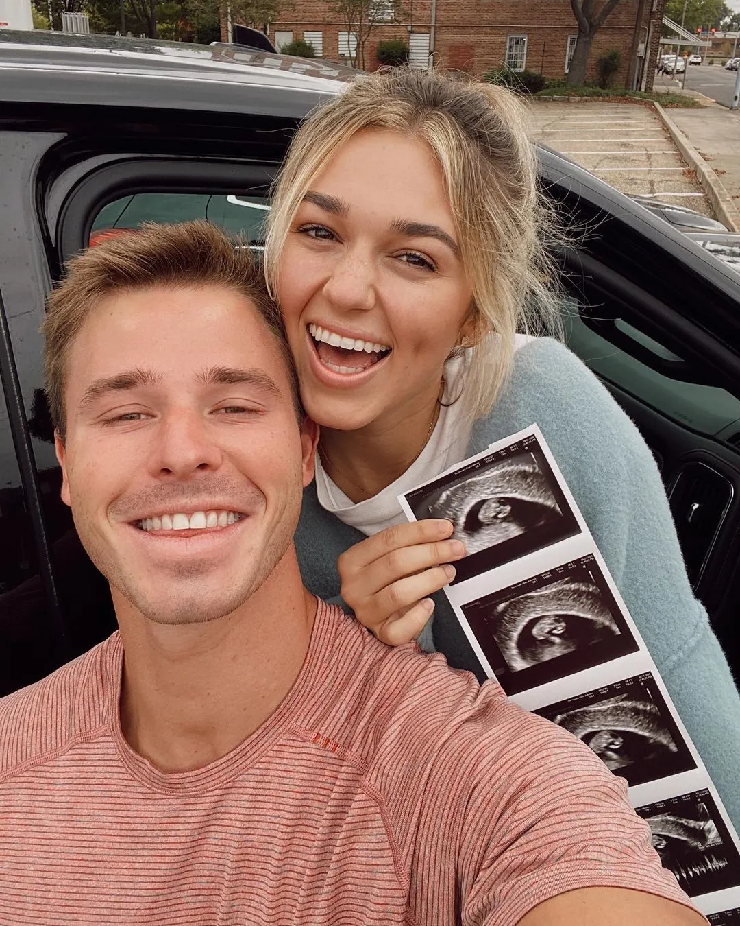 Pregnant Sadie Robertson Reveals Sex of 1st Child With Husband Christian Huff
