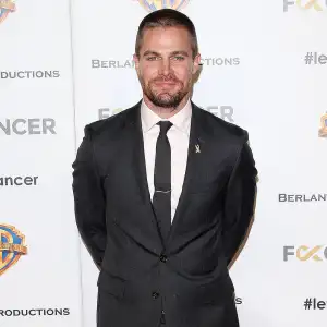 Stephen Amell Reveals He Battled Coronavirus