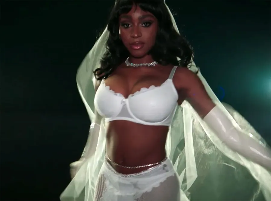 See the Hottest Looks From Savage x Fenty's Vol. 2 Show Last Night